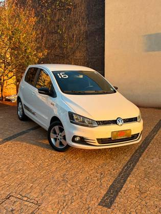 VOLKSWAGEN FOX 1.6 MI ROCK IN RIO 8V FLEX 4P MANUAL VOLKSWAGEN FOX 1.6 MI ROCK IN RIO 8V FLEX 4P MANUAL